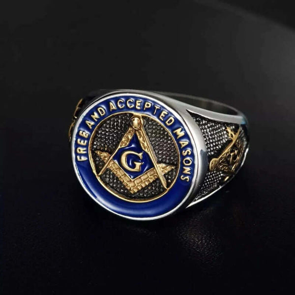 मेसोनिक सिग्नेट - पुरुषों के लिए शुद्ध टाइटेनियम रिंग, लक्जरी स्टाइल, ब्लू गोल्ड टोन (साइज़: 17-21- 24)
