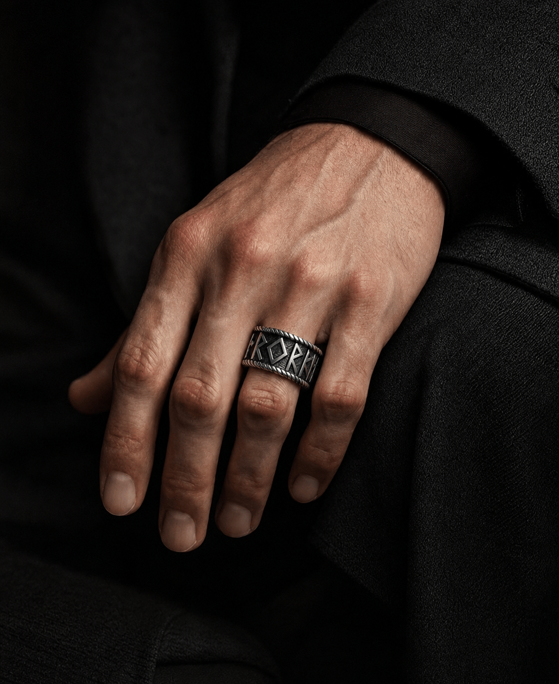 THE MEN THING Rings CELTIC KNOT VIKING - Titanium Steel Ring  (Silver Tone - Size 17,21,24)