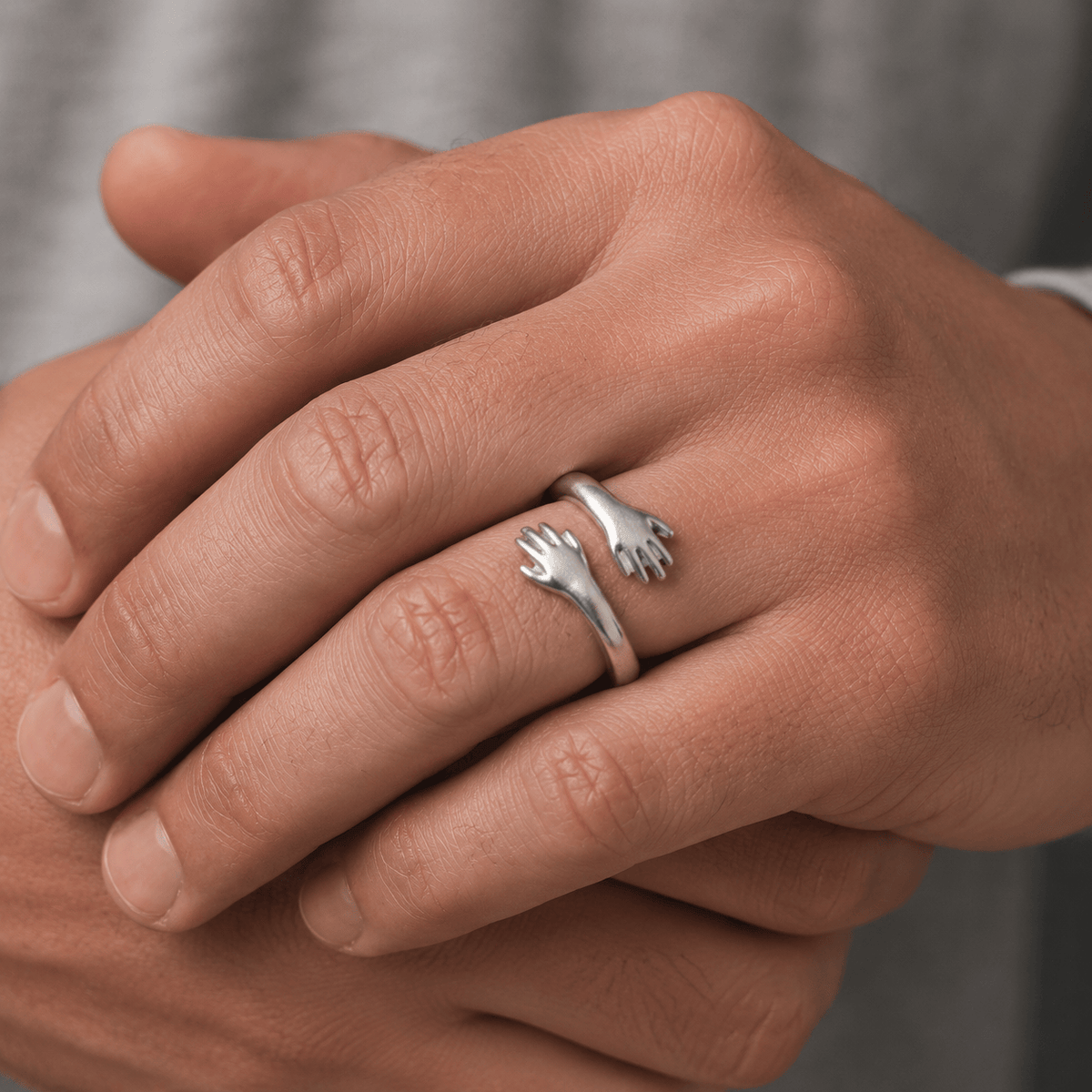 THE MEN THING Rings HUG HANDS - Pure Stainless Steel Men’s Steel-Plated Adjustable Ring