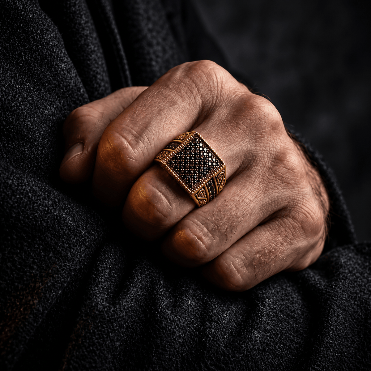 THE MEN THING Rings IMPERIAL NOIR RING - Pure Stainless Steel Men’s Gold Plated Ring (Size : 17-22-27)