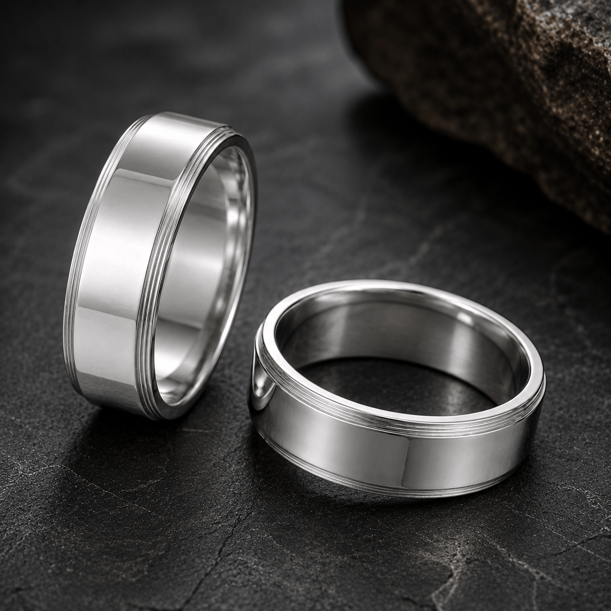 THE MEN THING Rings LOOP OF LOVE – Pure Titanium Steel Couple Rings for Men & Women
