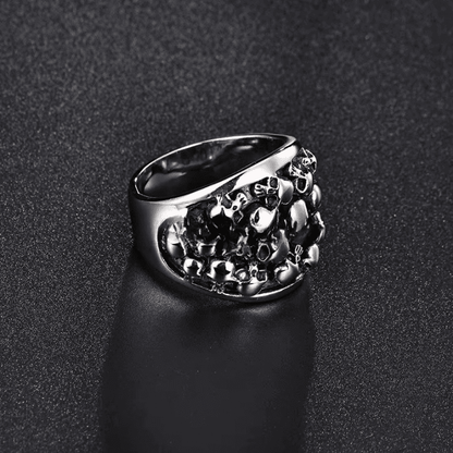THE MEN THING Rings MULTI SKULL HEADS Titanium Steel Ring for Men and Boys (Size-21)