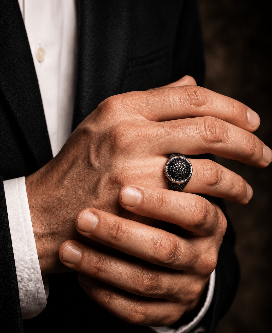 THE MEN THING Rings NOIR CREST RING - Pure Stainless Steel Men’s Steel Plated Ring (Size : 21-26)