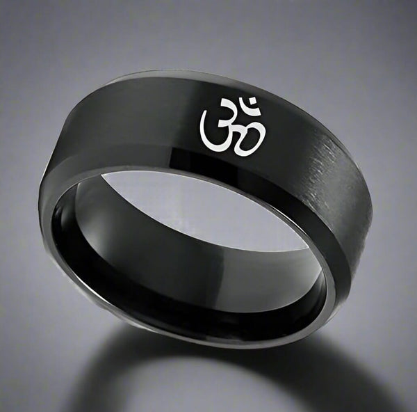 ओम ब्लैक - टाइटेनियम स्टील रिंग पुरुषों और लड़कों के लिए (साइज़ : 22)