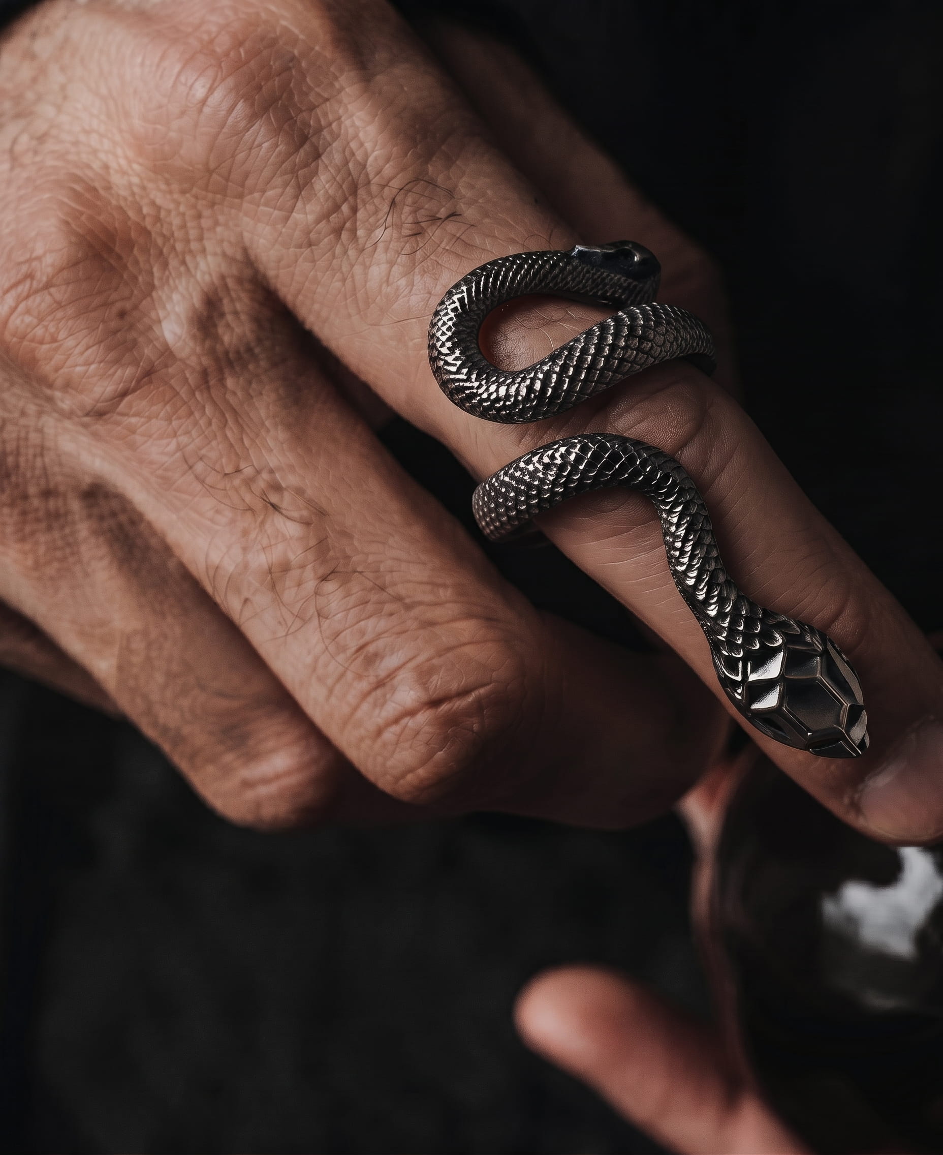 THE MEN THING Rings RATTLER -  Alloy Adjustable Vintage Black Snake Ring, American trending Style for Men & Boys