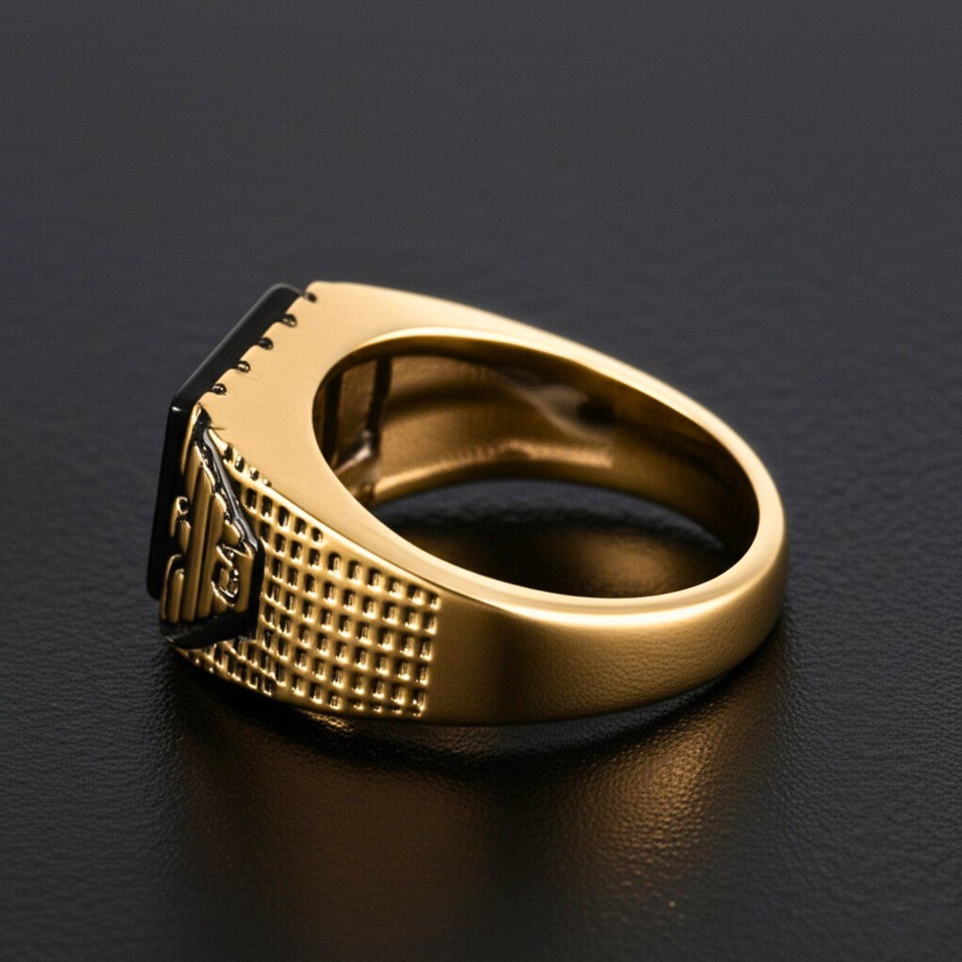 THE MEN THING Rings Royal Series - GOLDEN AEGIS RING - Pure Stainless Steel Men’s Gold-Plated Ring – Statement Luxury Jewelry (Size : 16-21-27)