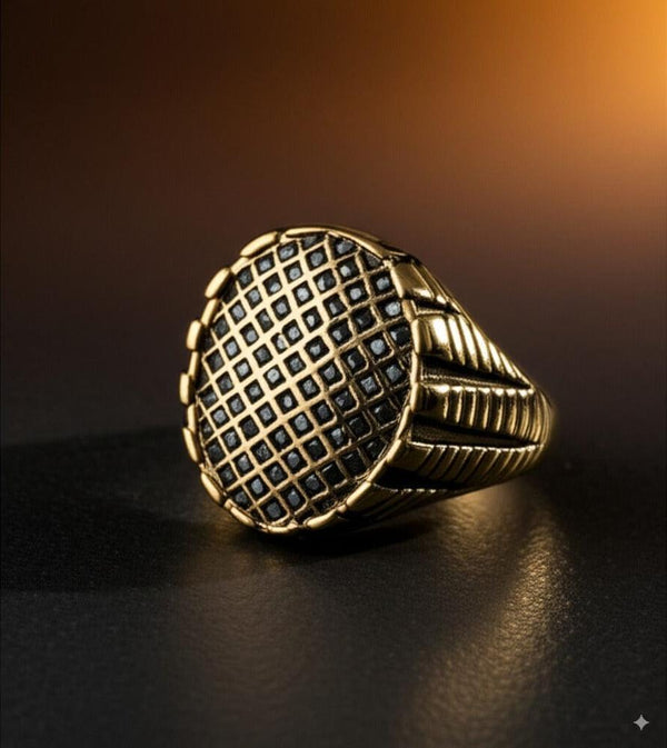 Royal Series - GRIDIRON MAJESTY RING - Pure Stainless Steel Men’s Gold-Plated Ring – Statement Luxury Jewelry (Size : 18-21-27)