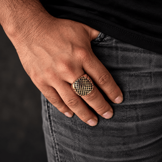 THE MEN THING Rings Royal Series - GRIDIRON MAJESTY RING - Pure Stainless Steel Men’s Gold-Plated Ring – Statement Luxury Jewelry (Size : 18-21-27)