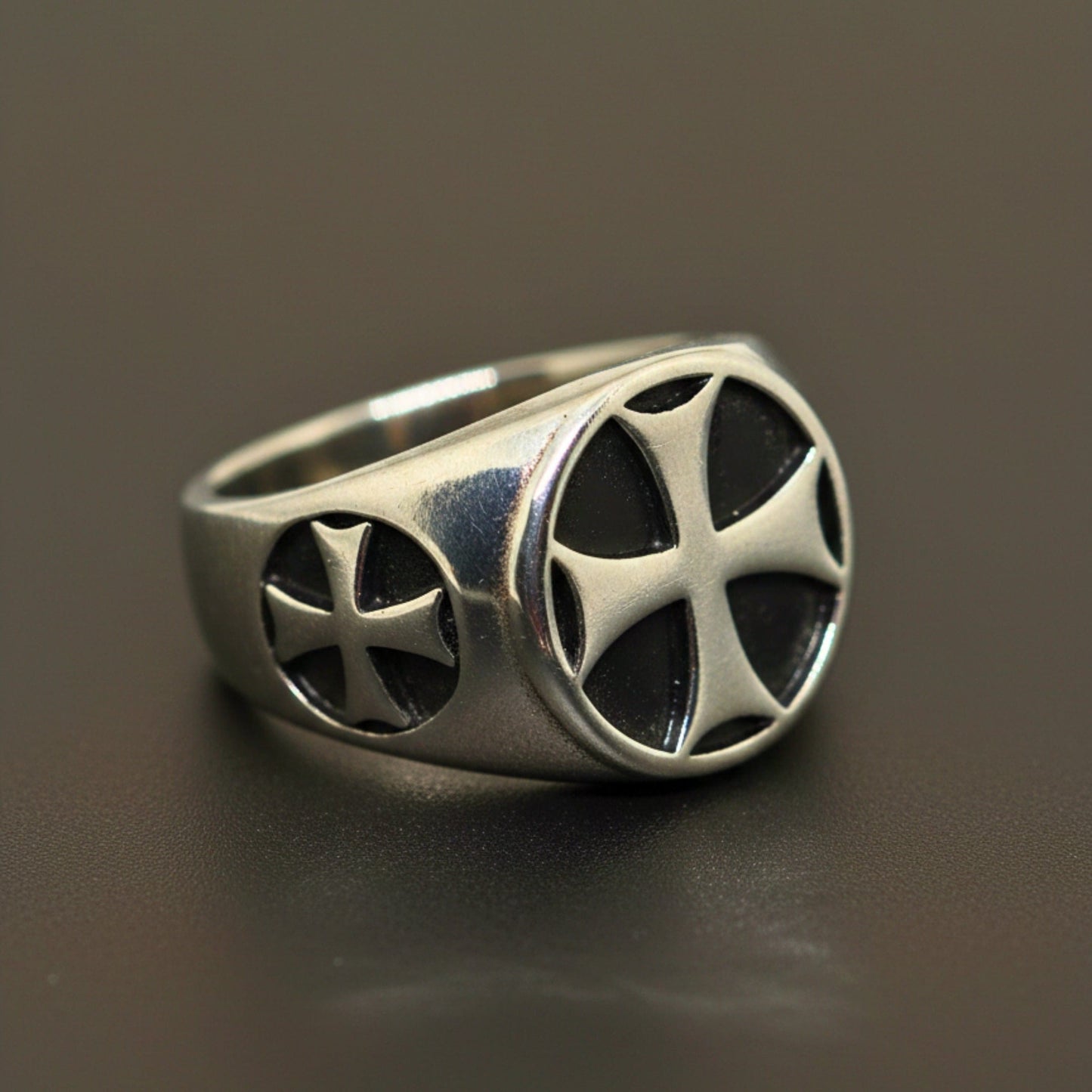 THE MEN THING Rings Royal Series - KNIGHT TEMPLAR RING - Pure Stainless Steel Men’s Steel-Plated Ring – Statement Luxury Jewelry (Size : 16-18-21-23-28-31)