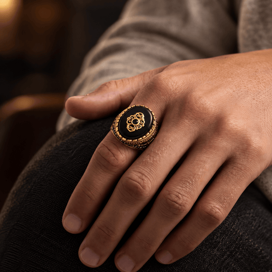 THE MEN THING Rings Royal Series - MAJESTIC ONYX RING - Pure Stainless Steel Men’s Gold-Plated Ring – Statement Luxury Jewelry (Size : 17-22-28)