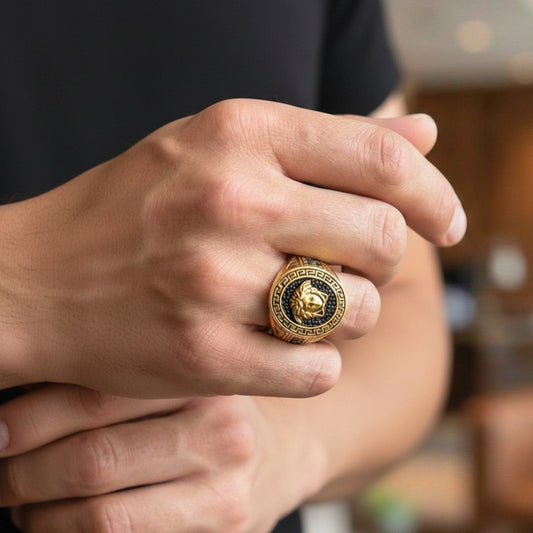 THE MEN THING Rings Royal Series - MEDUSA SIGNET RING - Pure Stainless Steel Men’s Gold-Plated Ring – Statement Luxury Jewelry (Size : 15-19-22-24-27)