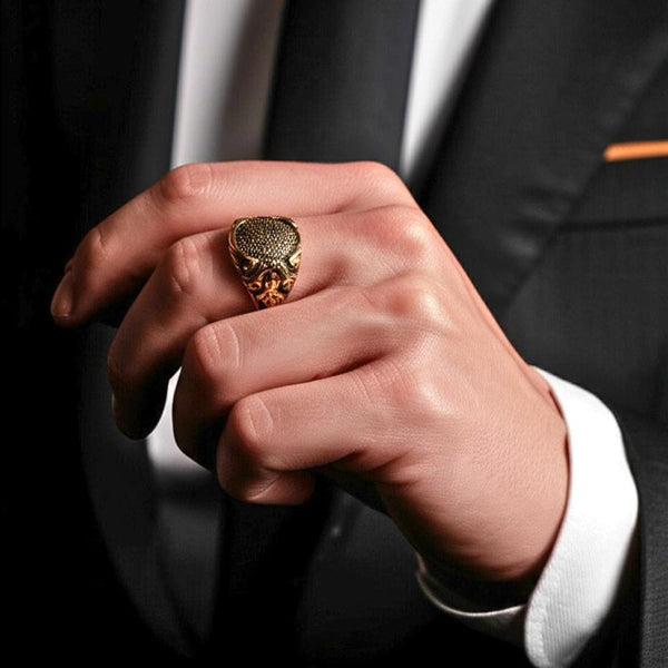 Royal Series - NIGHTFORGE SIGNET RING - Pure Stainless Steel Men’s Gold-Plated Ring – Statement Luxury Jewelry (Size : 19-22)