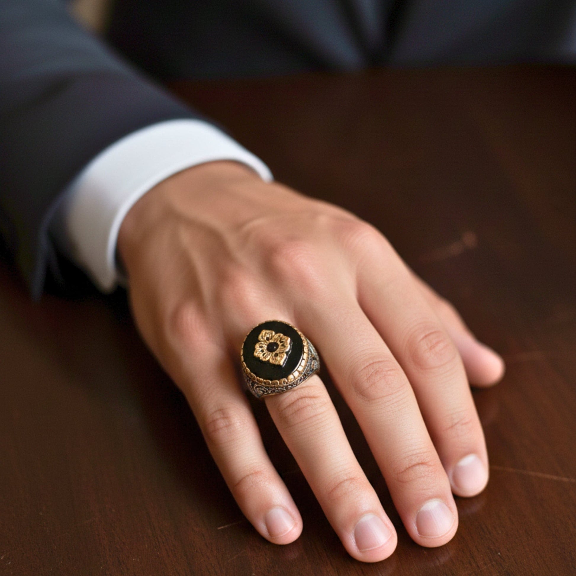 THE MEN THING Rings Royal Series - Noble Crest RING - Pure Stainless Steel Men’s Silver-Plated Ring – Statement Luxury Jewelry (Size : 17-18-22-26-28)