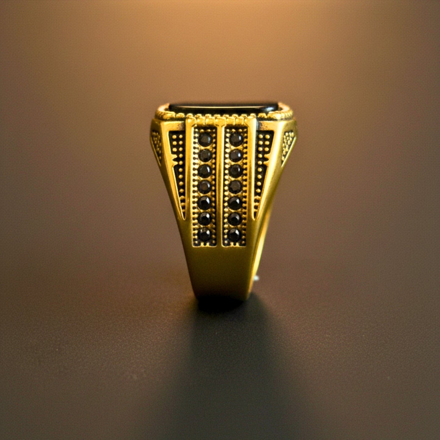 THE MEN THING Rings Royal Series - Obsidian Sovereign Signet Ring - Pure Stainless Steel Men’s Gold-Plated Ring – Statement Luxury Jewelry (Size : 16-19-22-26)