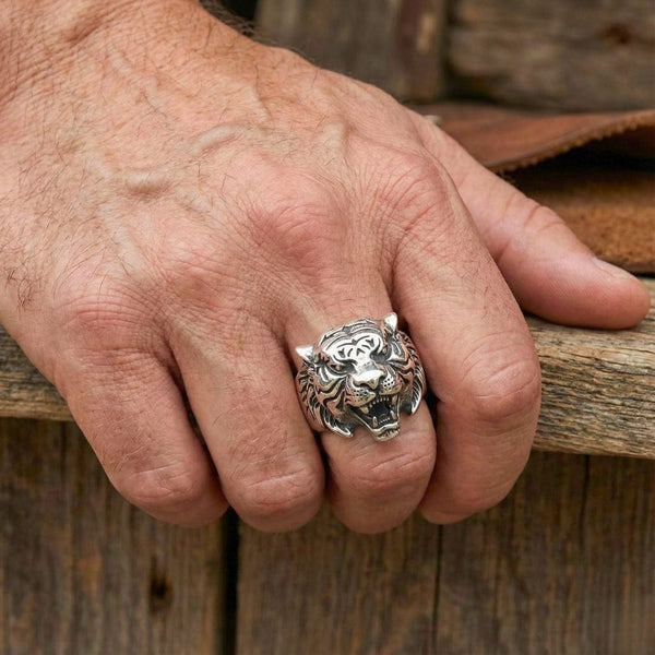 Royal Series - TIGER FANG RING - Pure Stainless Steel Men’s Steel-Plated Ring – Statement Luxury Jewelry (Size : 16-18-20-21-23-24-26-27-29)