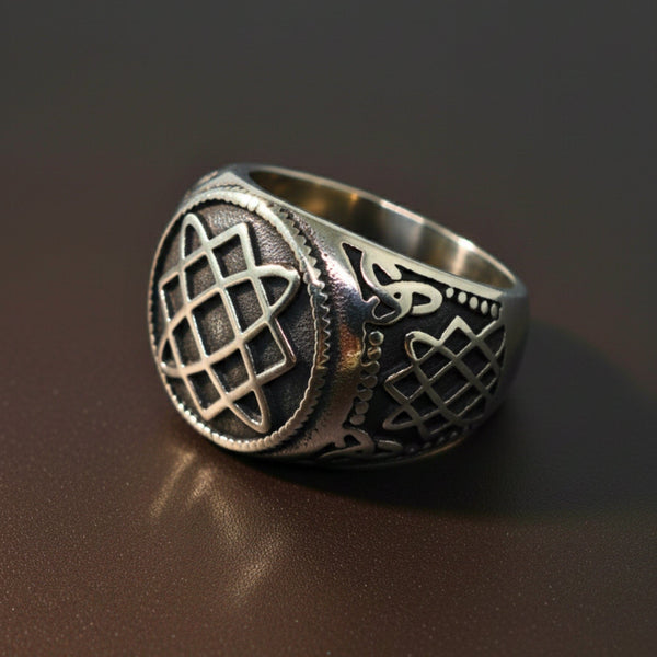 Royal Series - TRISKELION BOND RING - Pure Stainless Steel Men’s Steel-Plated Ring – Statement Luxury Jewelry (Size :19-20-21-22-25-26-27-29)