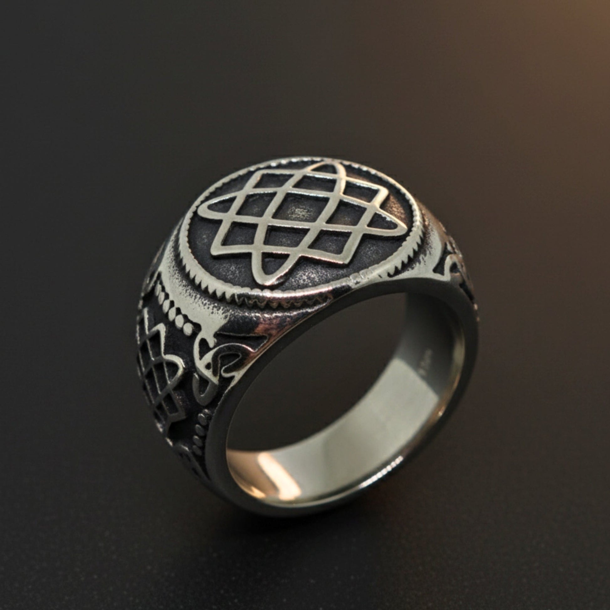 THE MEN THING Rings Royal Series - TRISKELION BOND RING - Pure Stainless Steel Men’s Steel-Plated Ring – Statement Luxury Jewelry (Size :19-20-21-22-25-26-27-29)