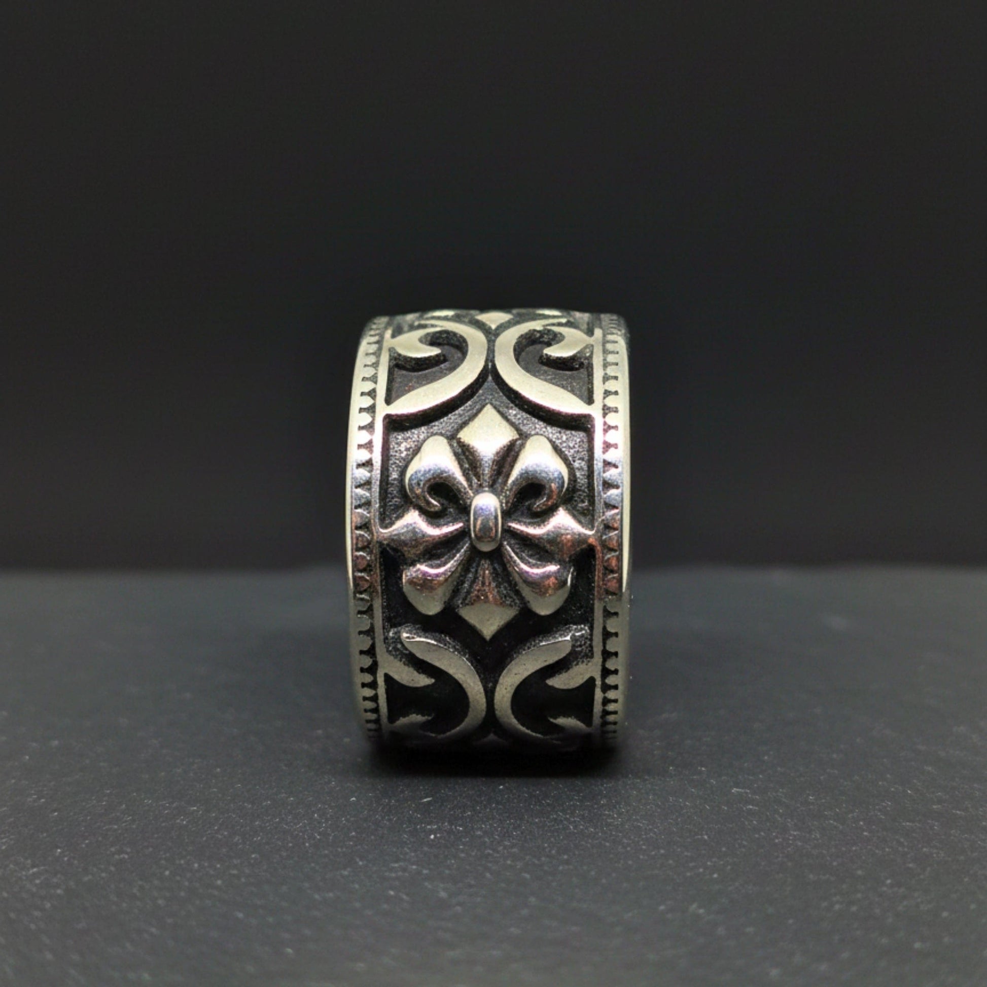 THE MEN THING Rings THE MEN THING Royal Series - IMPERIAL FLEUR RING - Pure Stainless Steel Men’s Steel-Plated Ring – Statement Luxury Jewelry (Size :18-22-24-25-28-31)