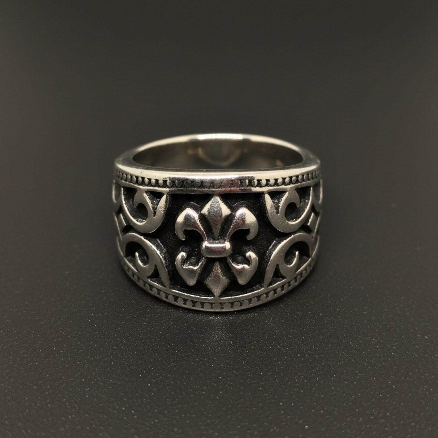 THE MEN THING Rings THE MEN THING Royal Series - IMPERIAL FLEUR RING - Pure Stainless Steel Men’s Steel-Plated Ring – Statement Luxury Jewelry (Size :18-22-24-25-28-31)