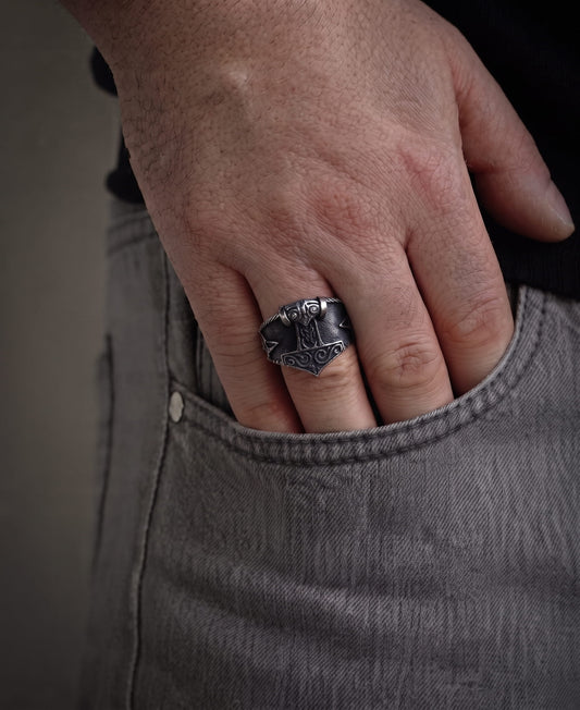 THE MEN THING Rings Thor's Hammer Titanium Steel Ring for Men and Boys (Size-21)