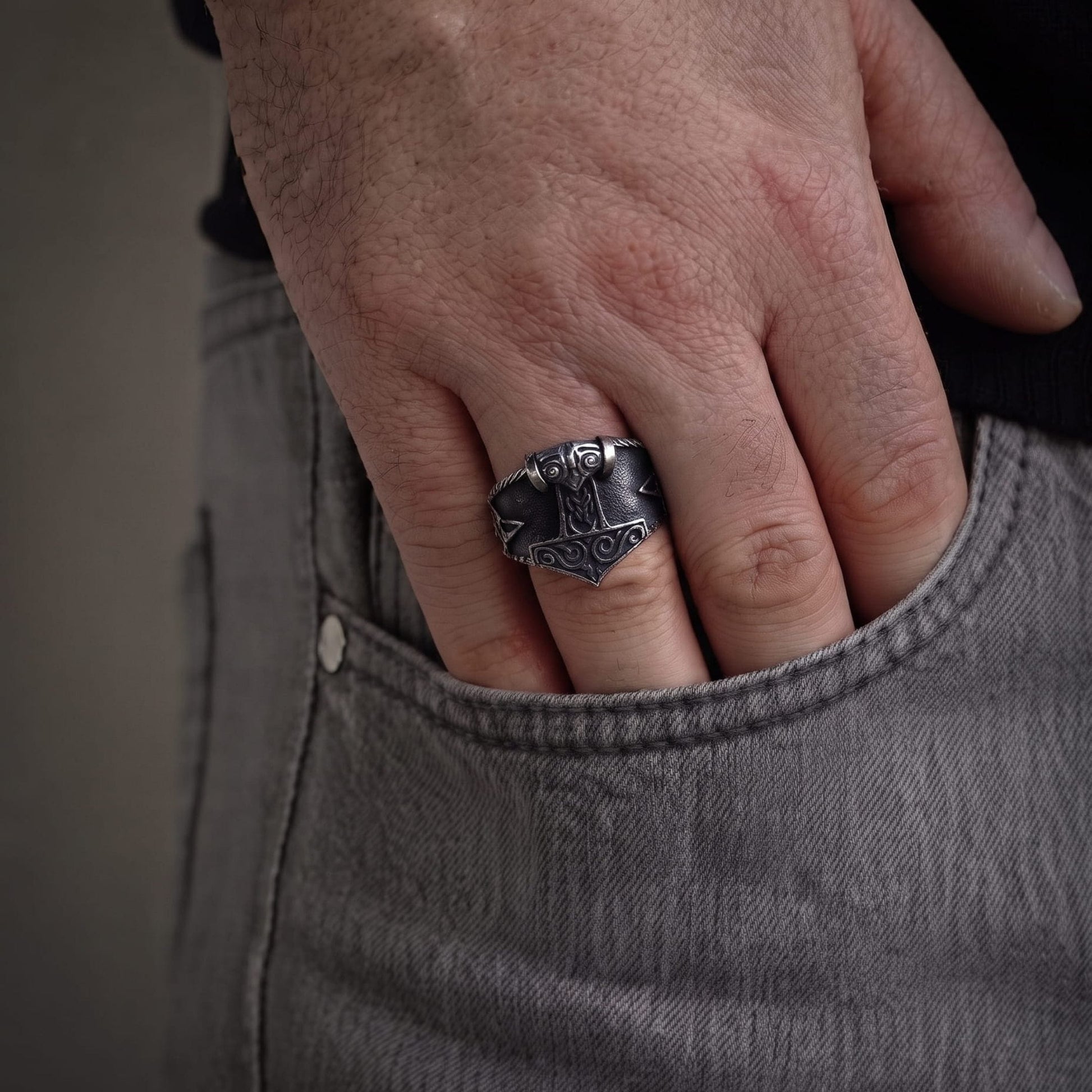 THE MEN THING Rings Thor's Hammer Titanium Steel Ring for Men and Boys (Size-21)