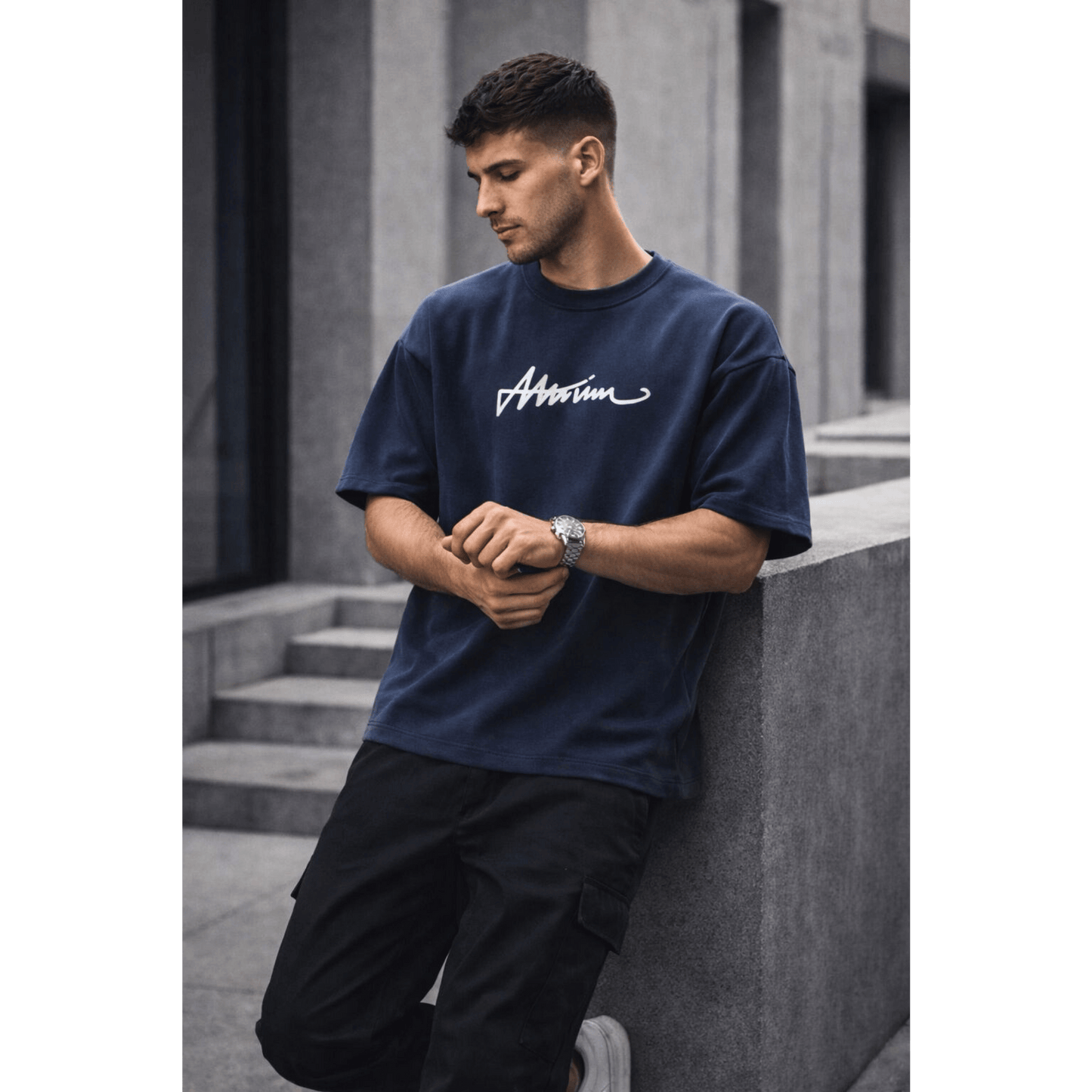 THE MEN THING SIGNATURE WAVE Oversized T-Shirt – Navy Blue