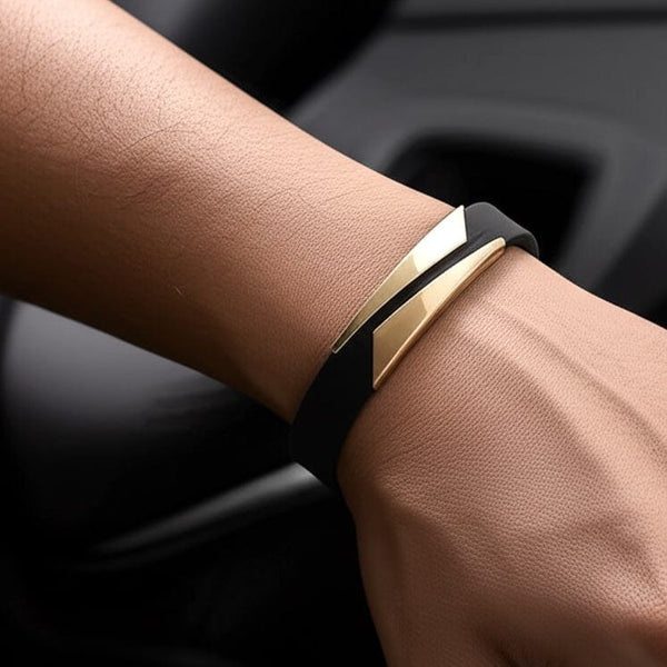 मिडनाइट शेड गोल्ड - पुरुषों और लड़कों के लिए स्टेनलेस स्टील बकल लॉक के साथ असली सिलिकॉन स्ट्रैप ब्रेसलेट (8 इंच)