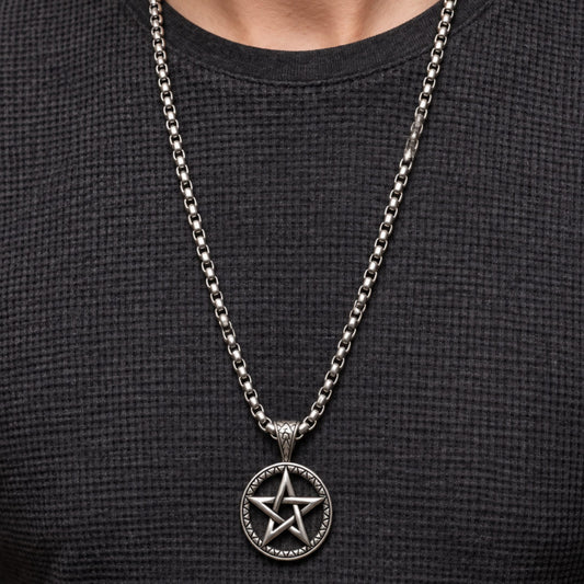 THE MEN THING SS Pendant/ Necklace ARCANE STAR - 34mm Titanium Steel Pendant with 24inch Round Box 4mm Chain for Men & Boys
