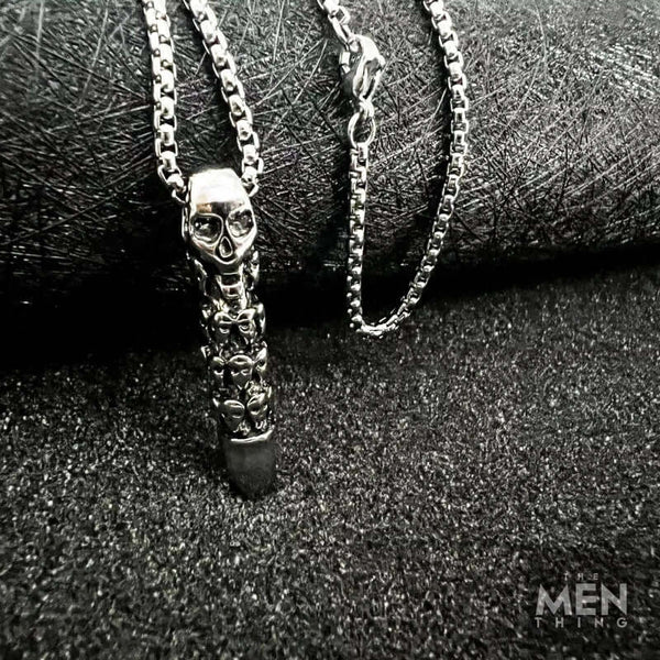 बुलेट ऑफ डूम - स्टेनलेस स्टील 24 इंच गोल बॉक्स चेन के साथ मिश्र धातु पेंडेंट, पुरुषों और लड़कों के लिए यूरोपीय ट्रेंडिंग स्टाइल