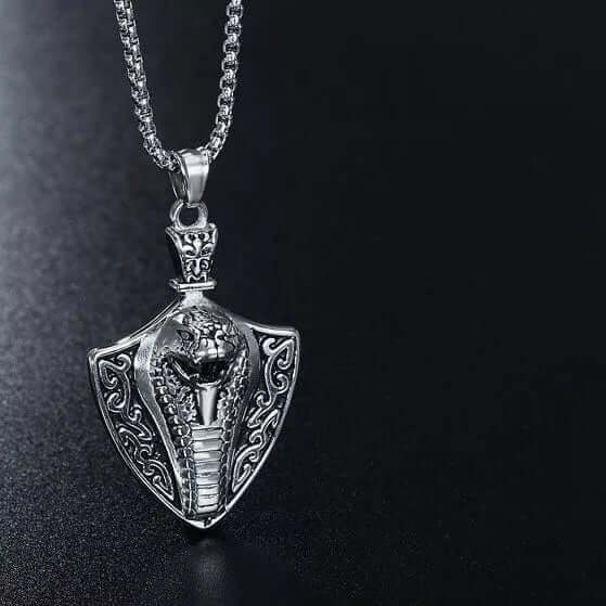 COBRA THE KING - Alloy Pendant with Stainless Steel 24inch Round Box Chain, European trending Style for Men & Boy