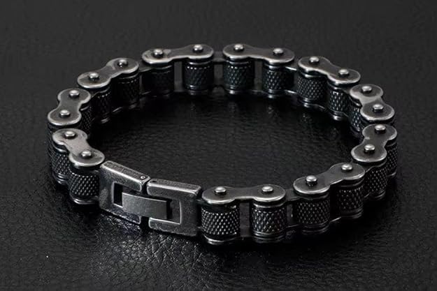 THE MEN THING SS Pendant/ Necklace Combo — Knight Mark European Chain × Biker Chain Bracelet | Premium Steel Style Duo