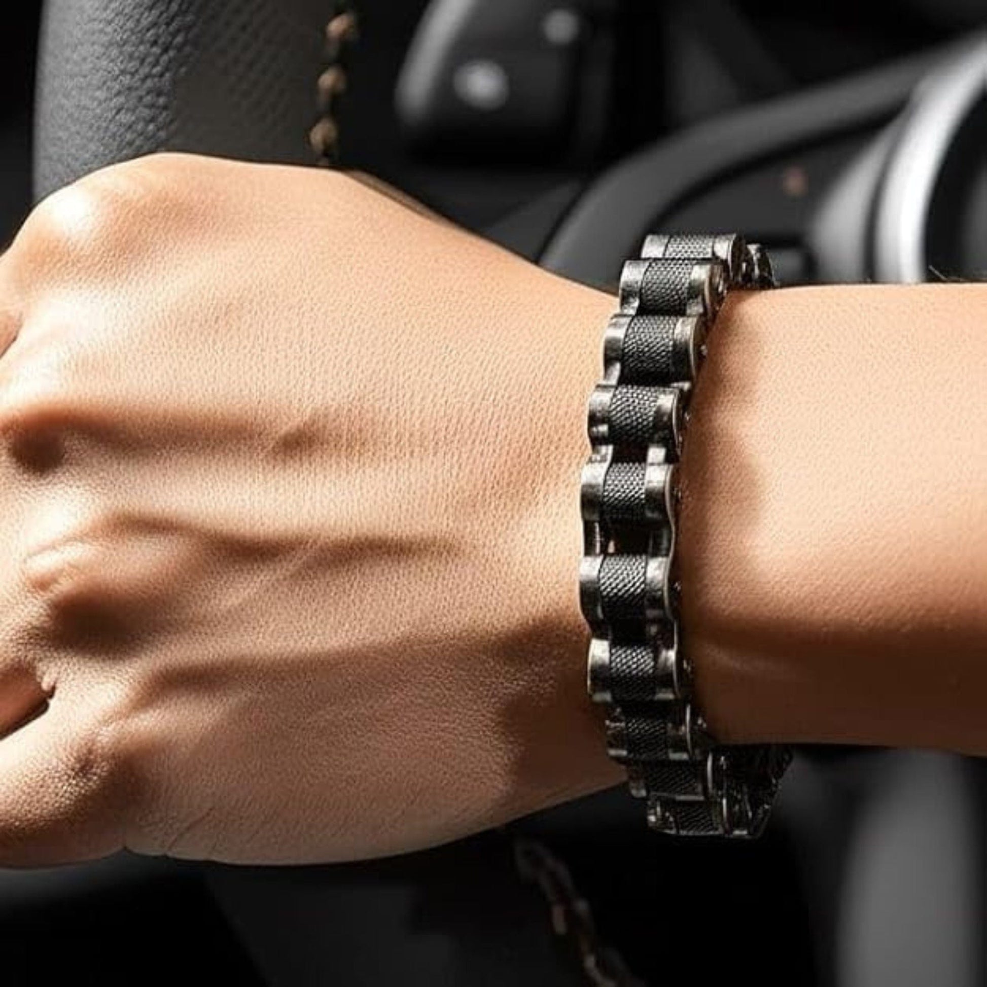 THE MEN THING SS Pendant/ Necklace Combo — Knight Mark European Chain × Biker Chain Bracelet | Premium Steel Style Duo