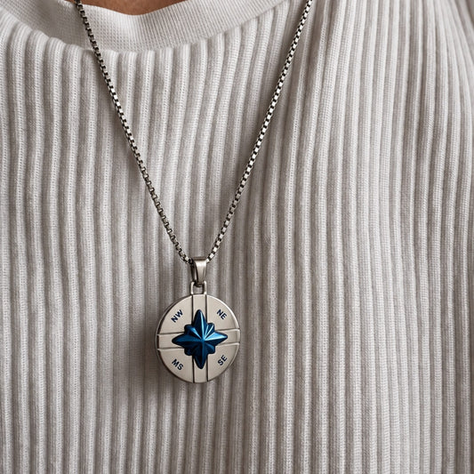 THE MEN THING SS Pendant/ Necklace COMPASS STAR - 25mm Titanium Steel Pendant with 20inch Round Box 4 mm Chain for Men & Boys