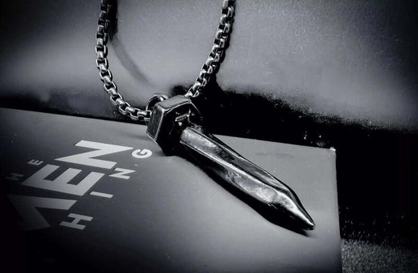 డార్క్‌నెయిల్ - పురుషుల కోసం స్వచ్ఛమైన స్టెయిన్‌లెస్ స్టీల్ 24 అంగుళాల చైన్‌తో అల్లాయ్ లాకెట్టు, యూరోపియన్ ట్రెండింగ్ స్టైల్ - పురుషులు & అబ్బాయిల కోసం రౌండ్ బాక్స్ చైన్