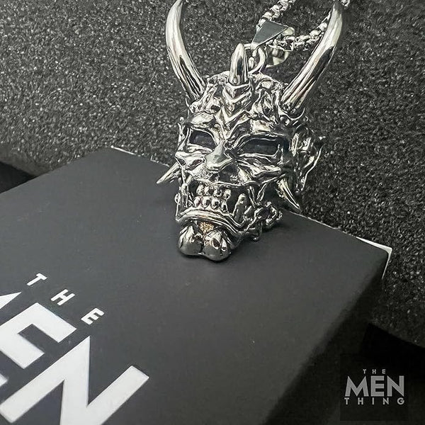 डीमन मास्क - पुरुषों और लड़कों के लिए 24 इंच गोल बॉक्स चेन के साथ शुद्ध टाइटेनियम स्टील पेंडेंट