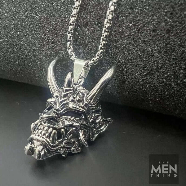 डीमन मास्क - पुरुषों और लड़कों के लिए 24 इंच गोल बॉक्स चेन के साथ शुद्ध टाइटेनियम स्टील पेंडेंट