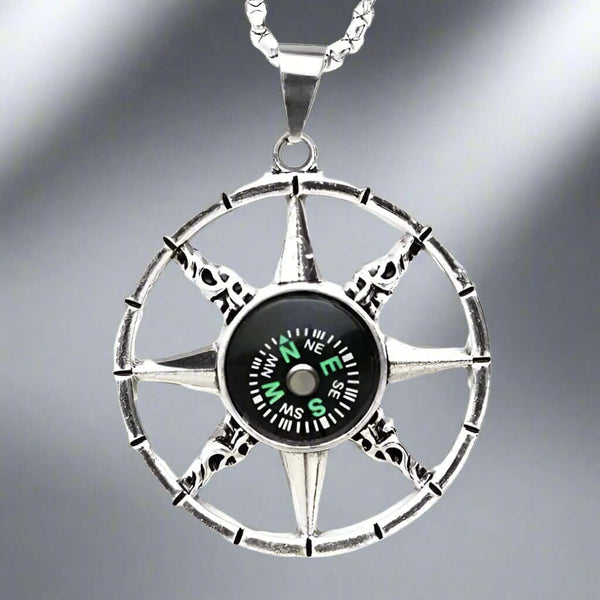 డైరెక్షనల్ స్టార్ - స్టెయిన్‌లెస్ స్టీల్ 24 అంగుళాల రౌండ్ బాక్స్ చైన్‌తో అల్లాయ్ కంపాస్ లాకెట్టు, పురుషులు & అబ్బాయిల కోసం యూరోపియన్ ట్రెండింగ్ స్టైల్