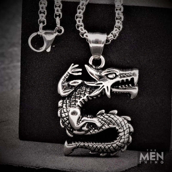 ड्रैगन वॉच - पुरुषों और लड़कों के लिए 24 इंच गोल बॉक्स चेन के साथ शुद्ध टाइटेनियम स्टील पेंडेंट