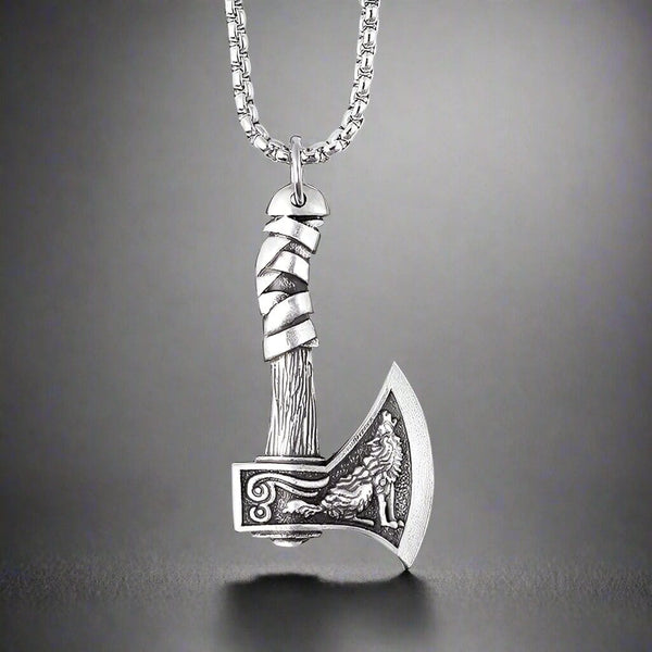 FOXY AX (T) - స్టెయిన్‌లెస్ స్టీల్ 24 అంగుళాల రౌండ్ బాక్స్ చైన్‌తో స్వచ్ఛమైన టైటానియం స్టీల్ లాకెట్టు, పురుషులు & అబ్బాయిల కోసం యూరోపియన్ ట్రెండింగ్ స్టైల్