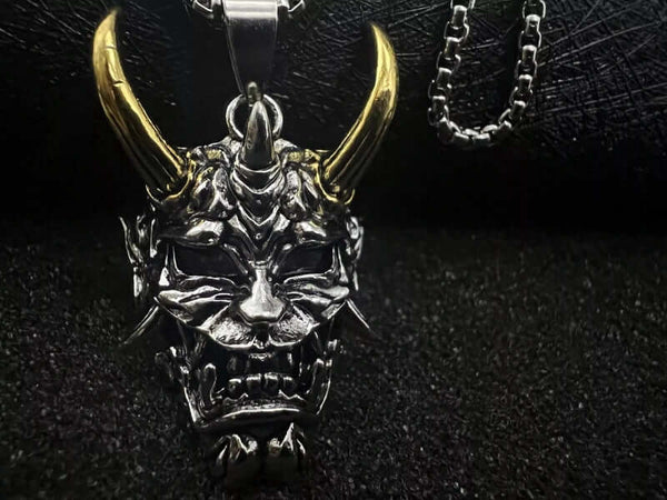 గోల్డెన్ హార్న్ - స్టెయిన్‌లెస్ స్టీల్‌తో అల్లాయ్ లాకెట్టు 24 అంగుళాల రౌండ్ బాక్స్ చైన్, పురుషులు & అబ్బాయిల కోసం యూరోపియన్ ట్రెండింగ్ స్టైల్