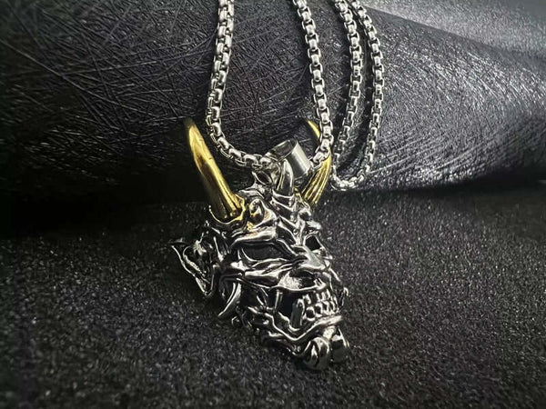 గోల్డెన్ హార్న్ - స్టెయిన్‌లెస్ స్టీల్‌తో అల్లాయ్ లాకెట్టు 24 అంగుళాల రౌండ్ బాక్స్ చైన్, పురుషులు & అబ్బాయిల కోసం యూరోపియన్ ట్రెండింగ్ స్టైల్