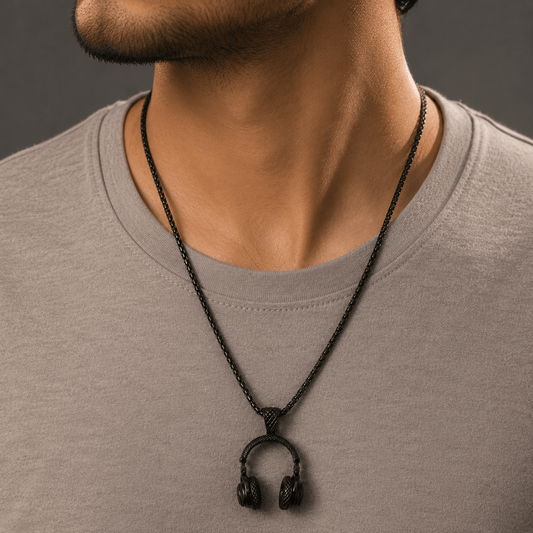 THE MEN THING SS Pendant/ Necklace HEADPHONE BLACK - Titanium Steel Pendant with 24inch Round Box Chain for Men & Boys