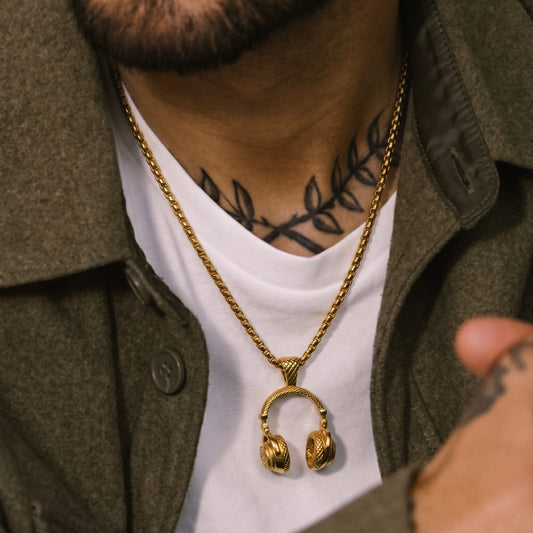 THE MEN THING SS Pendant/ Necklace HEADPHONE GOLD (A) - Alloy Pendant with Stainless Steel 24inch Round Box Chain, American trending Style for Men & Boys