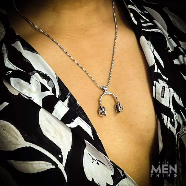 हेडफ़ोन सिल्वर (A) - पुरुषों के लिए स्टेनलेस स्टील 24 इंच गोल बॉक्स चेन के साथ मिश्र धातु पेंडेंट, पुरुषों और लड़कों के लिए अमेरिकी ट्रेंडिंग स्टाइल