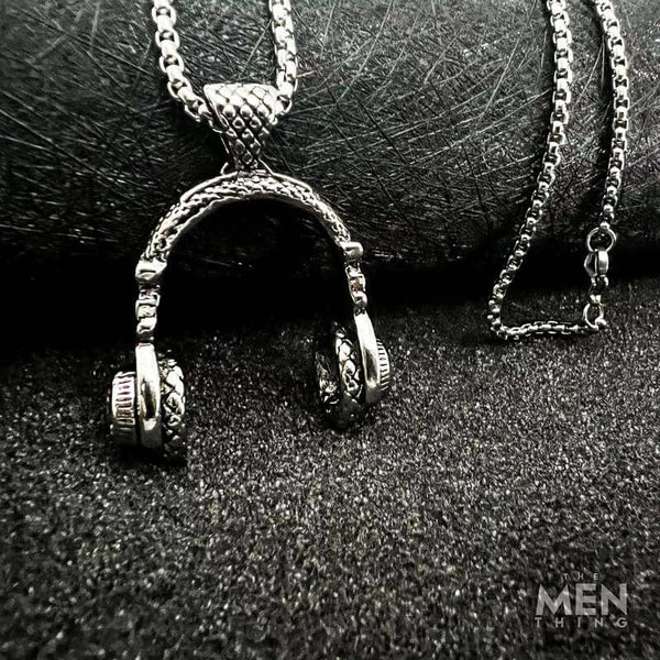 హెడ్‌ఫోన్ - పురుషులు & అబ్బాయిల కోసం 24 అంగుళాల రౌండ్ బాక్స్ చైన్‌తో టైటానియం స్టీల్ లాకెట్టు