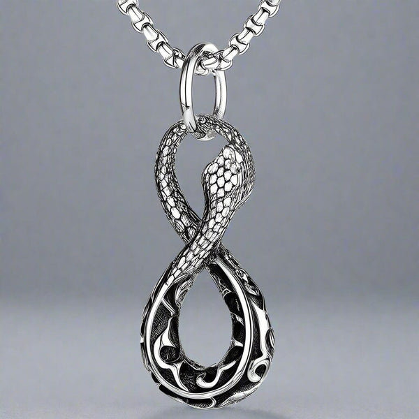 ఇన్ఫినిటీ స్నేక్ - స్వచ్ఛమైన స్టెయిన్‌లెస్ స్టీల్ 24 అంగుళాల రౌండ్ బాక్స్ చైన్‌తో అల్లాయ్ లాకెట్టు, పురుషులు & అబ్బాయిల కోసం యూరోపియన్ ట్రెండింగ్ స్టైల్