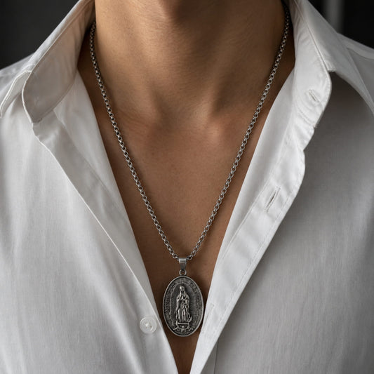 THE MEN THING SS Pendant/ Necklace JESUS CARD - Alloy Pendant with Pure Stainless Steel  24inch Round Box Chain, American trending Style for Men & Boy