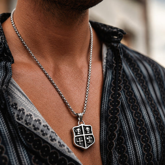 THE MEN THING SS Pendant/ Necklace JOKER DECK SKULL -  Alloy Pendant with Pure Stainless Steel 24inch Round Box Chain, American trending Style for Men & Boy