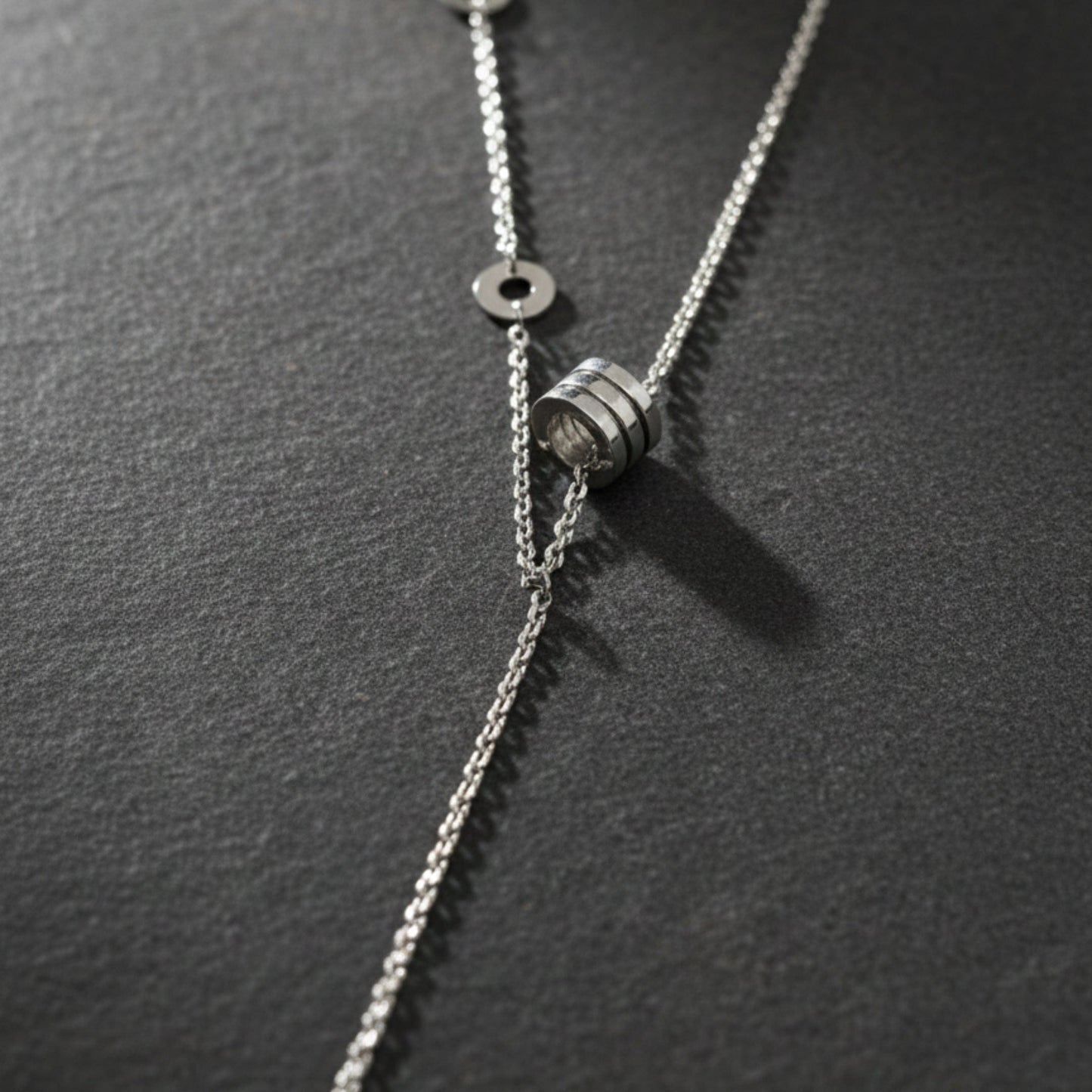 THE MEN THING SS Pendant/ Necklace LARIAT CIRCLE DROP - Pure Titanium Steel Pendant with 20 inch Link Box 4mm Chain for Men & Boys