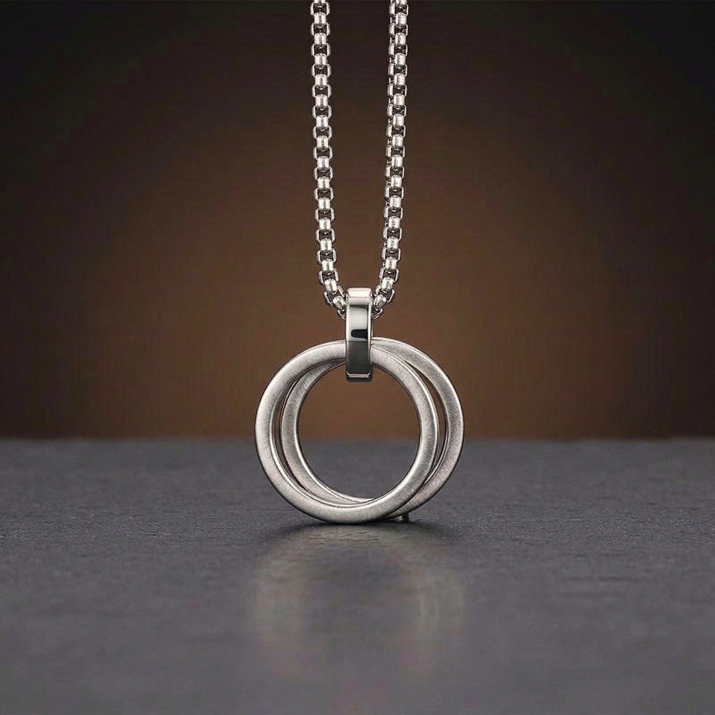 THE MEN THING SS Pendant/ Necklace LINKED CIRCLE - 24mm Titanium Steel Pendant with 27inch Round Box 4mm Chain for Men & Boys